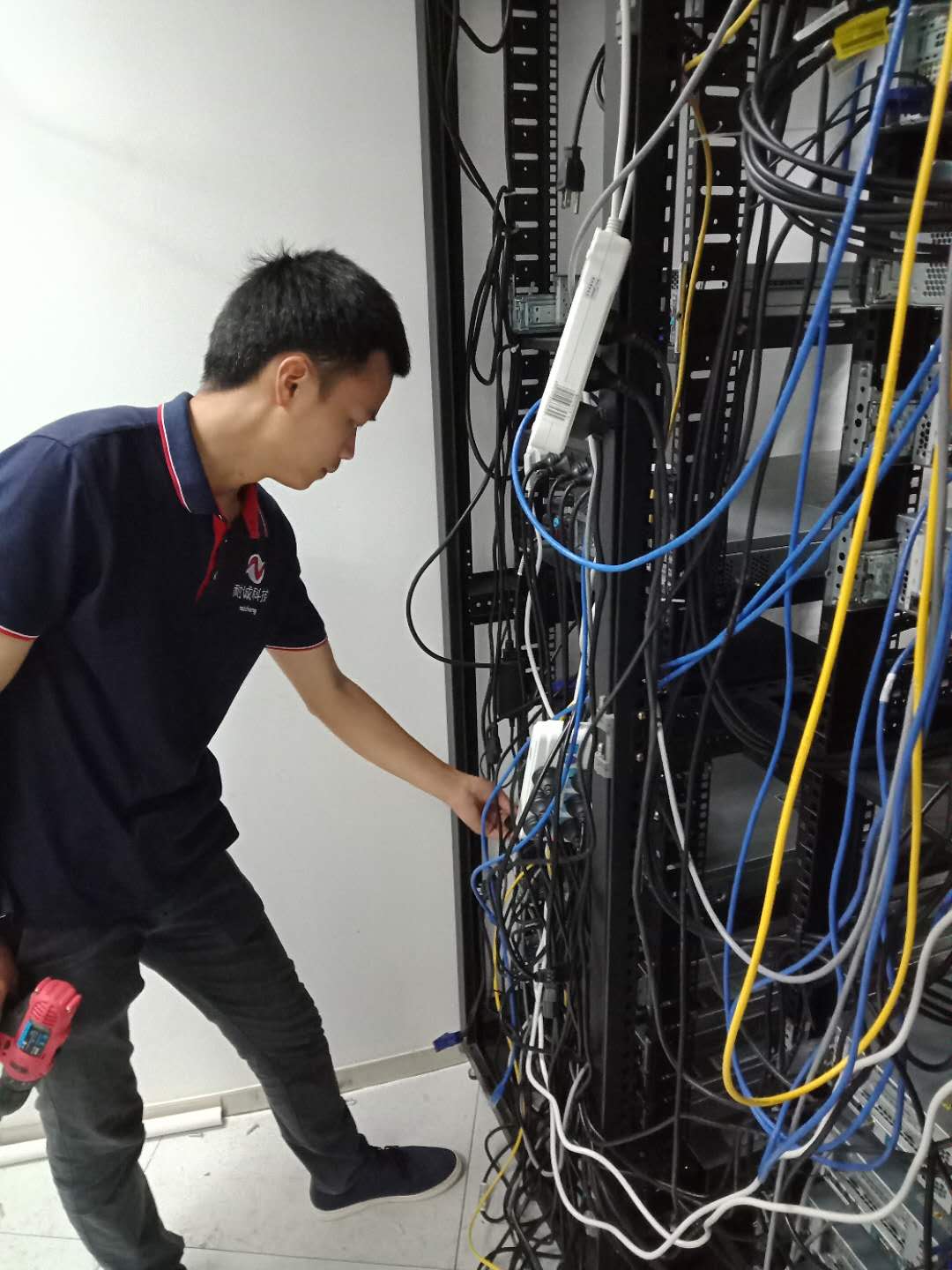 弱电工程师与弱电工程 从设计到实施的关键角色