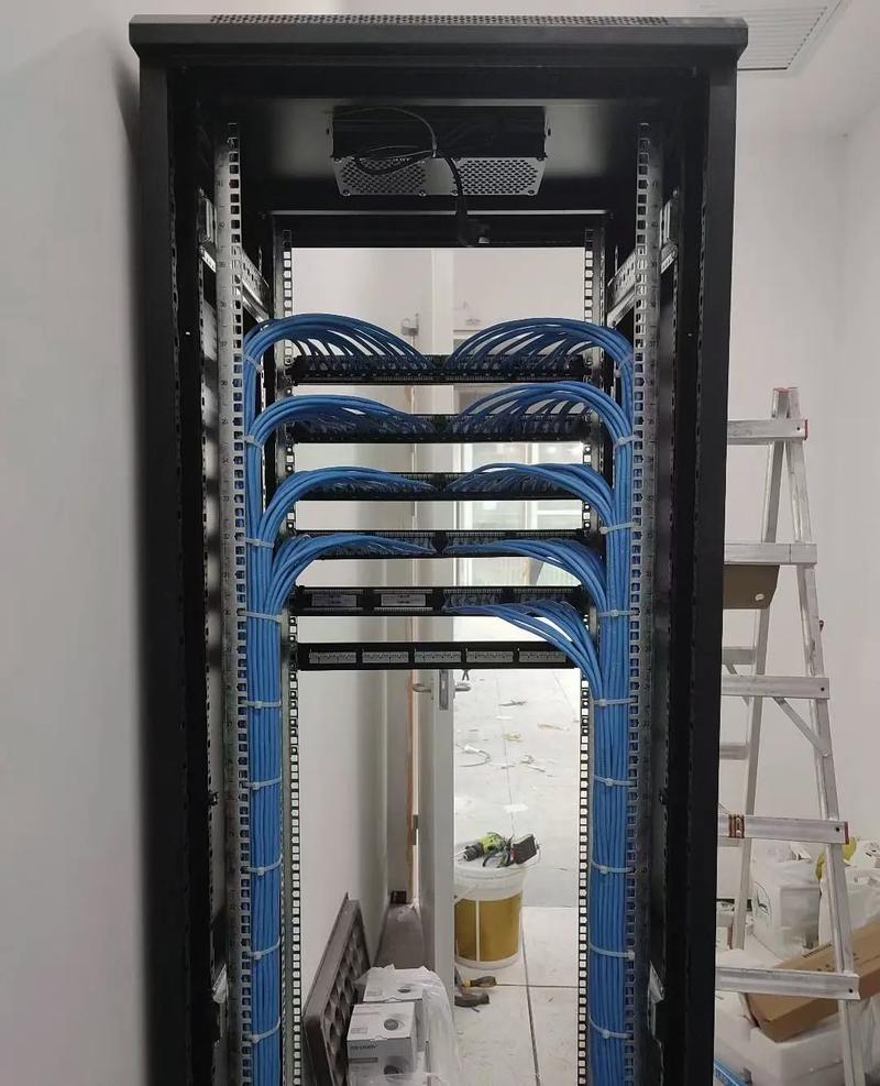 构筑数字神经中枢 大型园区弱电机房的高标准搭建实践与图文解析